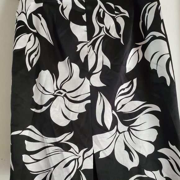 Birch Hill Skirt - Picture 2 of 3